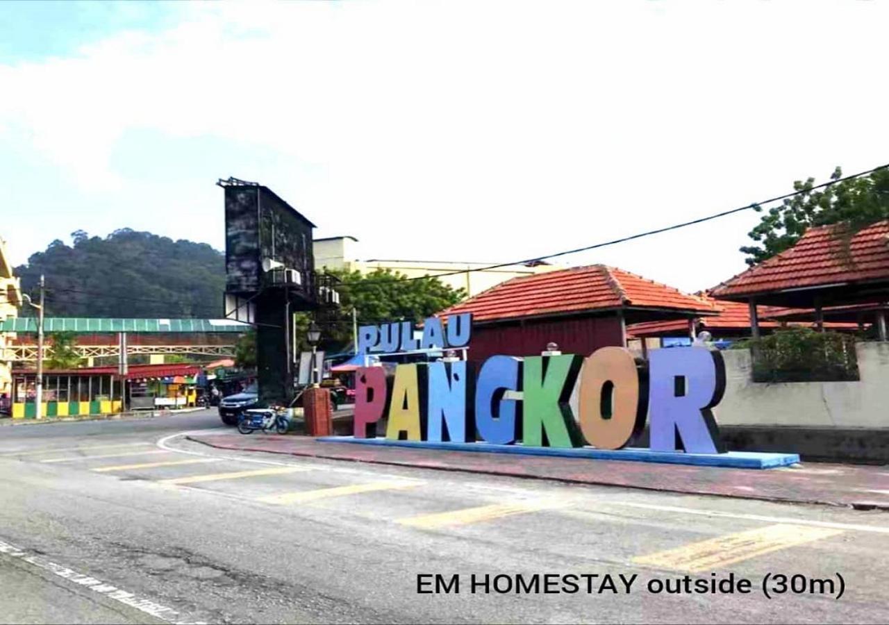 Em Homestay Pekan Pangkor Exterior foto